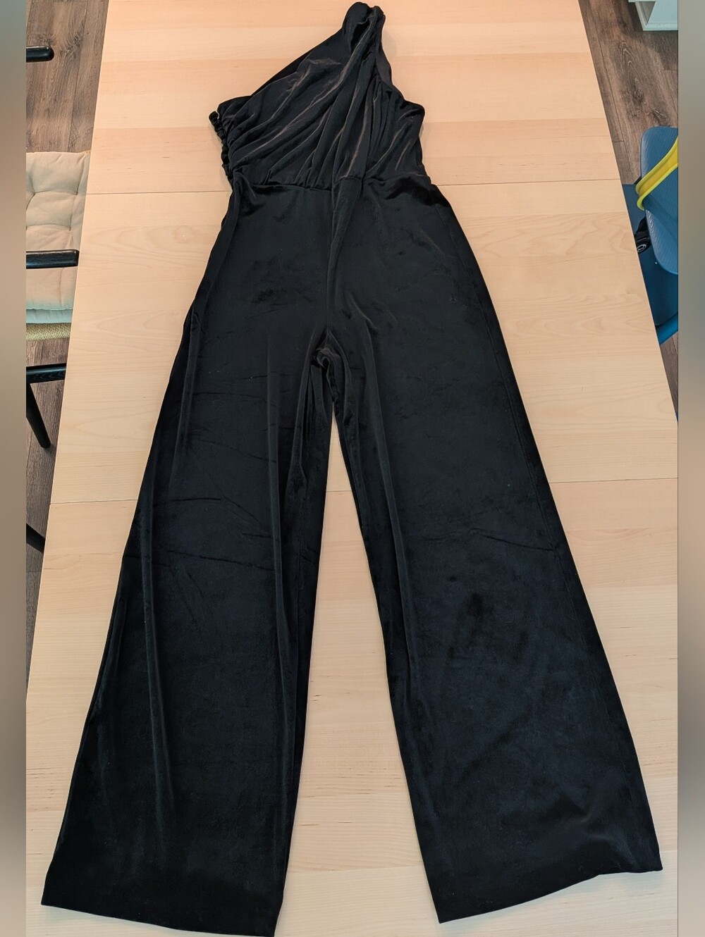 Express Velvet One Shoulder Ruched Jumpsuit Women’s M Black Party Occasion